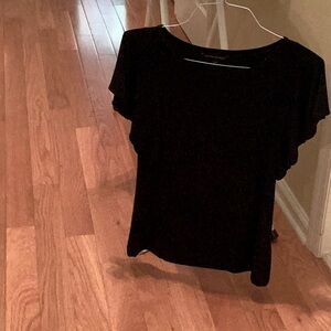 BR flattering flutter sleeve dressy top Crew neck. Short sleeves.